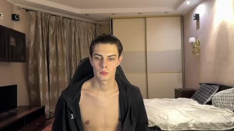 Mark online show from January 10, 2025, 2:35 am