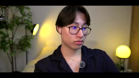 Snapshot of louis_zh chatting on September 20, 2025, 12:11 am Louis online show from September 20, 2025, 12:11 am