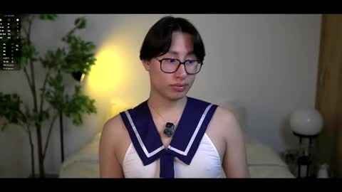 Snapshot of louis_zh chatting on October 5, 2025, 12:31 am Louis online show from October 5, 2025, 12:31 am