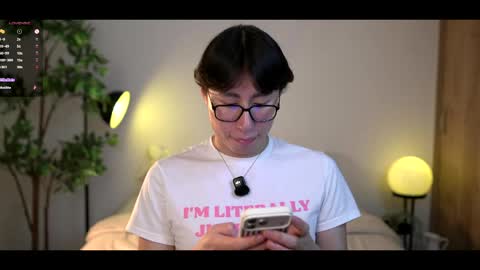 Snapshot of louis_zh chatting on May 28, 2026, 2:09 am Louis online show from May 28, 2026, 2:09 am