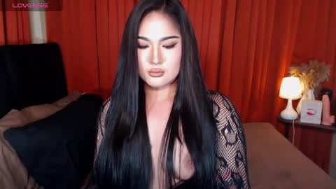 Snapshot of louisse_moone chatting on May 16, 2026, 4:42 am Louisse online show from May 16, 2026, 4:42 am