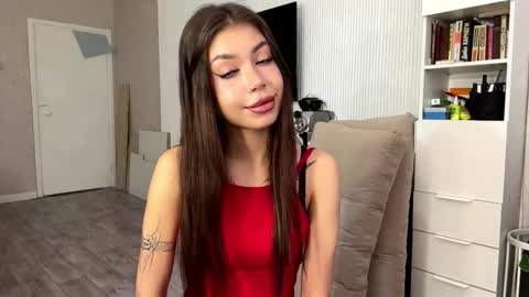 Flora online show from March 15, 2026, 11:38 am