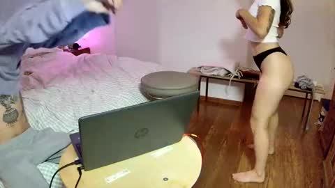 Snapshot of loupsex6 chatting on November 18, 2025, 5:06 pm loupsex6 online show from November 18, 2025, 5:06 pm