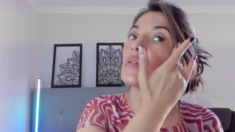 Snapshot of lourreinstounn chatting on September 25, 2025, 6:33 pm Lourrein Stoun   Independiente online show from September 25, 2025, 6:33 pm