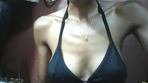 lovaelisa online show from February 3, 2026, 7:24 am