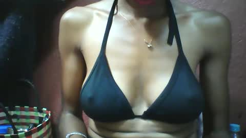 lovaelisa online show from February 23, 2026, 4:10 am