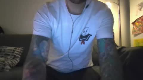 Snapshot of lovalova666 chatting on March 15, 2026, 12:16 am Guapito online show from March 15, 2026, 12:16 am