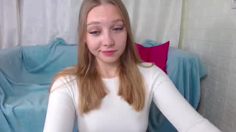 love bella  online show from September 24, 2025, 12:25 am