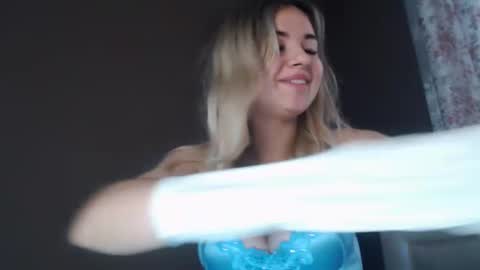 Snapshot of love_dom_meg chatting on March 9, 2026, 7:56 am Megane online show from March 9, 2026, 7:56 am