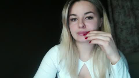 Snapshot of love_dom_meg chatting on April 13, 2026, 9:42 pm Megane online show from April 13, 2026, 9:42 pm