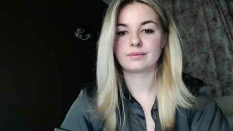 Snapshot of love_dom_meg chatting on April 15, 2026, 7:58 pm Megane online show from April 15, 2026, 7:58 pm