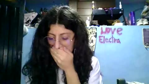 love_electra online show from March 25, 2026, 2:17 am