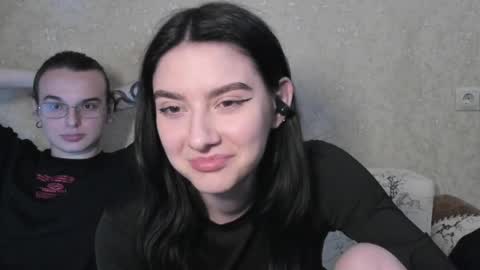Snapshot of love_lina_muuur chatting on April 7, 2026, 4:07 pm LINA online show from April 7, 2026, 4:07 pm