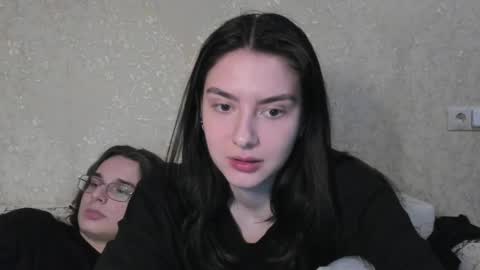 Snapshot of love_lina_muuur chatting on April 16, 2026, 9:39 pm LINA online show from April 16, 2026, 9:39 pm