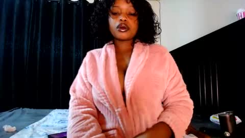 Snapshot of love_niahh chatting on July 28, 2026, 1:34 am niahh online show from July 28, 2026, 1:34 am