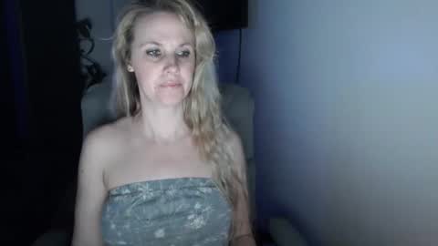 LoVe On  online show from February 14, 2026, 10:45 am