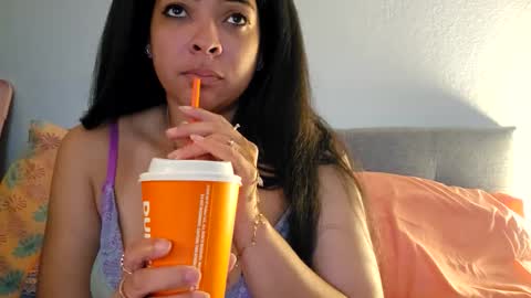 Snapshot of love_raquel_xo chatting on May 10, 2026, 2:55 pm Raquel Love online show from May 10, 2026, 2:55 pm