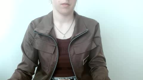 Vivian online show from March 18, 2026, 12:41 pm