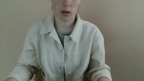 Vivian online show from March 27, 2026, 12:38 pm