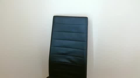 Vivian online show from April 1, 2026, 1:52 pm