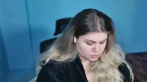 Snapshot of love_wiggy18 chatting on February 25, 2026, 8:02 am Ally online show from February 25, 2026, 8:02 am