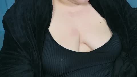 Snapshot of love_wiggy18 chatting on April 4, 2026, 5:10 pm Ally online show from April 4, 2026, 5:10 pm