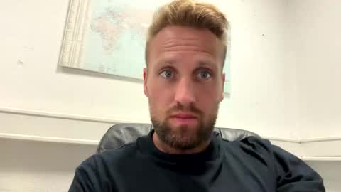 Snapshot of lovefuesse chatting on September 10, 2025, 8:03 am lovefuesse online show from September 10, 2025, 8:03 am