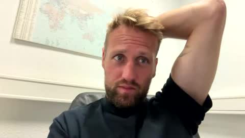 Snapshot of lovefuesse chatting on September 11, 2025, 7:52 am lovefuesse online show from September 11, 2025, 7:52 am