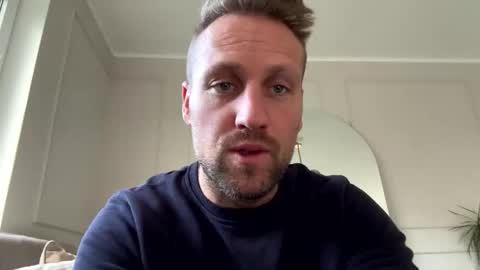 Snapshot of lovefuesse chatting on October 30, 2025, 7:43 am lovefuesse online show from October 30, 2025, 7:43 am