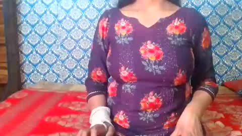 Snapshot of lovefunnitya chatting on February 11, 2026, 9:58 am Divya online show from February 11, 2026, 9:58 am
