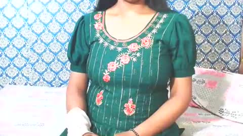 Snapshot of lovefunnitya chatting on March 6, 2026, 3:08 pm Divya online show from March 6, 2026, 3:08 pm