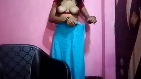 Snapshot of lovelife__stone chatting on July 7, 2026, 7:23 am lovelife__stone online show from July 7, 2026, 7:23 am
