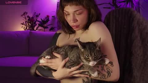 Elsa online show from March 14, 2026, 4:29 am