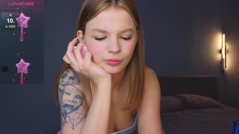 Jenny online show from December 21, 2024, 2:52 am