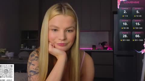 Snapshot of lovely_babyy chatting on June 24, 2026, 11:31 am Jenny online show from June 24, 2026, 11:31 am