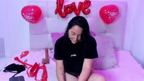 Snapshot of lovely_chloe19 chatting on February 13, 2025, 11:17 am Chloe online show from February 13, 2025, 11:17 am