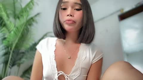 lovely_cittie18 online show from April 17, 2026, 7:33 am