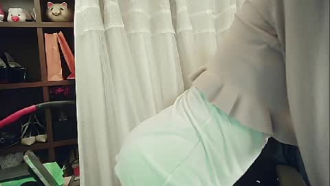 Snapshot of lovely_dana chatting on February 13, 2025, 7:42 pm DANA KIM online show from February 13, 2025, 7:42 pm