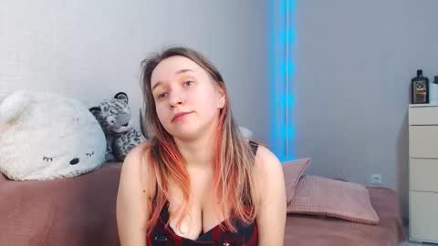 Lovely Hayley online show from March 4, 2026, 10:05 pm