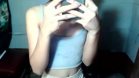 lovely_joan123 online show from April 18, 2026, 7:58 pm