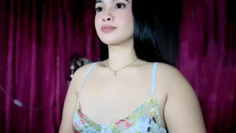 Snapshot of lovely_kurtny04 chatting on May 21, 2026, 12:01 pm LOVE online show from May 21, 2026, 12:01 pm