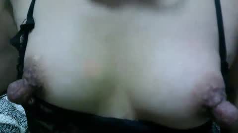 Snapshot of lovely_lady79 chatting on December 17, 2024, 8:54 pm lovely_lady79 online show from December 17, 2024, 8:54 pm