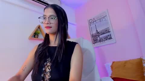Snapshot of lovely_oliviaa chatting on July 8, 2026, 5:39 pm Olivia online show from July 8, 2026, 5:39 pm