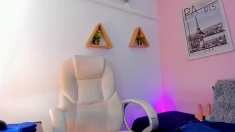Snapshot of lovely_oliviaa chatting on July 18, 2026, 11:58 am Olivia online show from July 18, 2026, 11:58 am