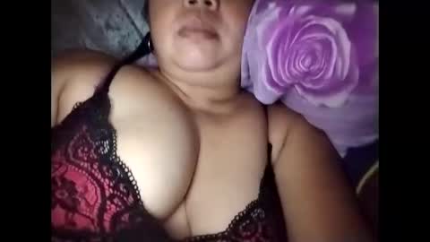 Snapshot of lovely_orchid chatting on February 2, 2026, 5:39 am lovely_orchid online show from February 2, 2026, 5:39 am