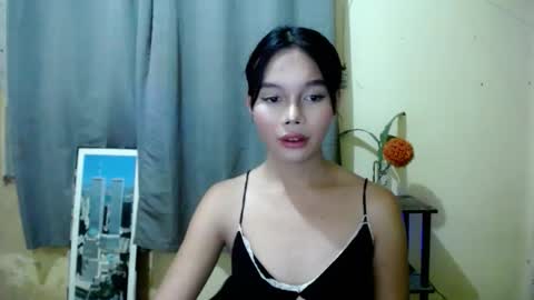 Snapshot of lovely_thea_xoxo chatting on May 31, 2026, 12:56 pm Thea online show from May 31, 2026, 12:56 pm