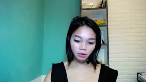 Snapshot of lovely_thea_xoxo chatting on July 21, 2026, 4:04 am Thea online show from July 21, 2026, 4:04 am