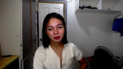 Snapshot of lovely_thea_xoxo chatting on July 25, 2026, 8:56 am Thea online show from July 25, 2026, 8:56 am