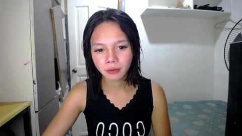 Snapshot of lovely_thea_xoxo chatting on July 30, 2026, 7:29 am Thea online show from July 30, 2026, 7:29 am