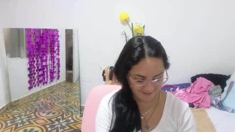 Trix online show from October 12, 2025, 11:42 am